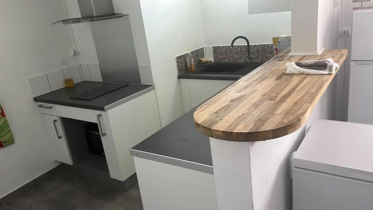 Homestay Colocation Tourisque-Chambre Sainte-Rose